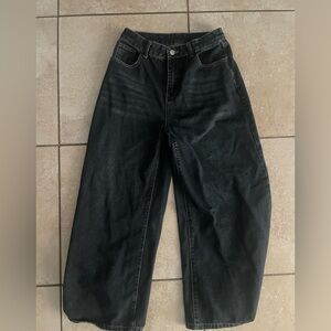 Black Wide-Leg Jeans